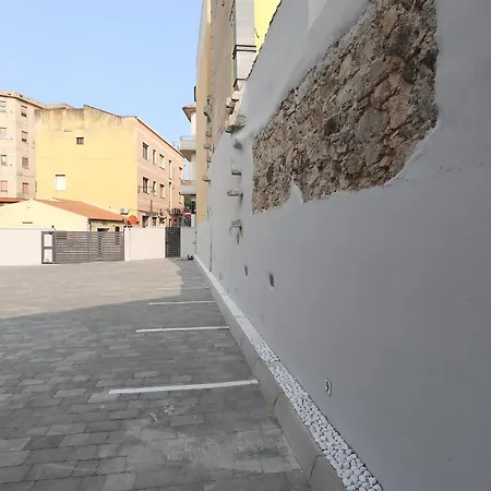 Апартаменты Luxurious And Posh In Historical Centre *