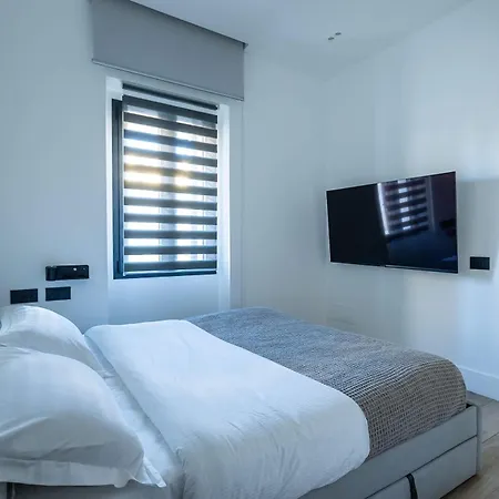 Luxurious And Posh In Historical Centre شقة أولبيا