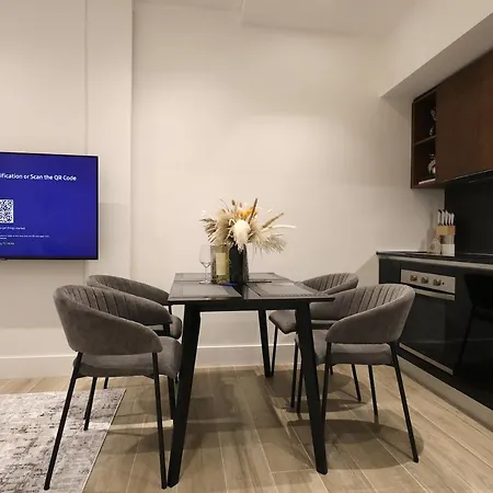 Luxurious And Posh In Historical Centre Apartment